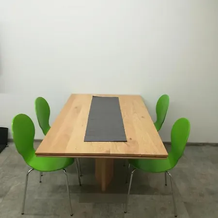 Daire Place Near Casino Mond - Apartma Urska